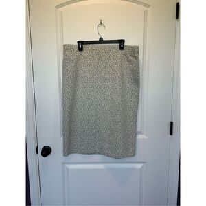NWT Loft Gray Leopard Print Skirt Size XL